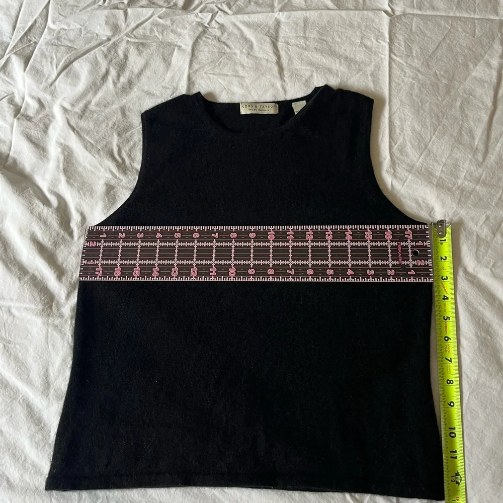 Lord & Taylor 100% Cashmere Vest women’s M - slipover, tank top - Picture 6 of 9
